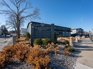 98 Water St APT 213, Plymouth, MA 02360