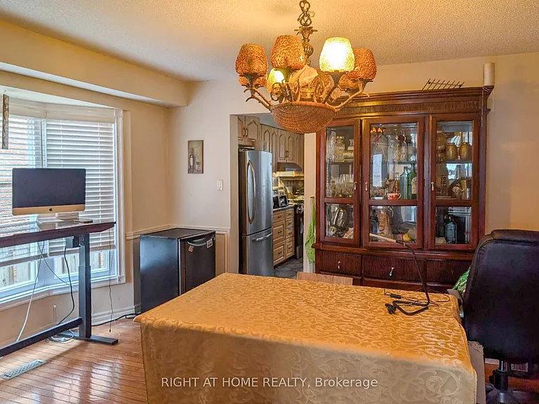 64 Springfield Blvd — Photo 6