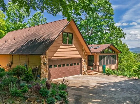 111 Brooklynn Trl, Franklin, NC 28734