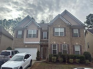 8050 Snapwell Dr, Fairburn, GA 30213