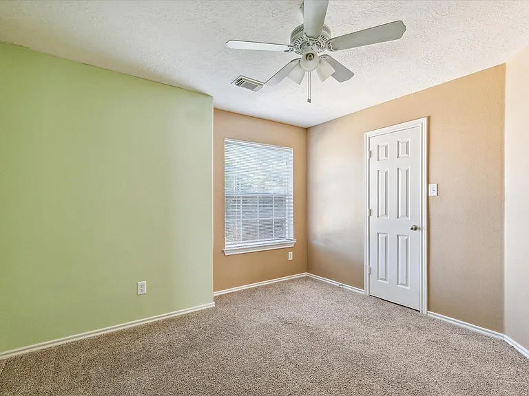 14307 Mirkwood Ln — Photo 15