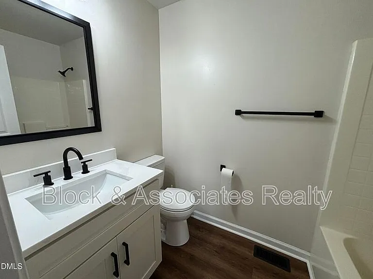 170 Devin Dr — Photo 41