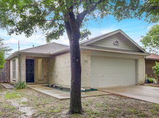 901 Savage Dr, Denton, TX 76207
