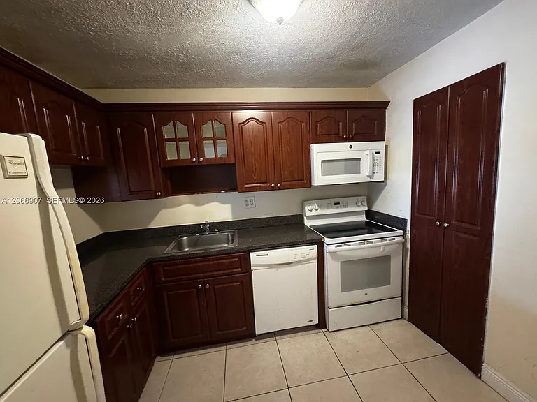 8020 N Colony Cir N #308 — Photo 4