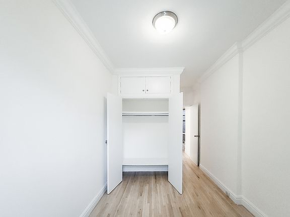 5th image of 210 E 83rd St APT 5