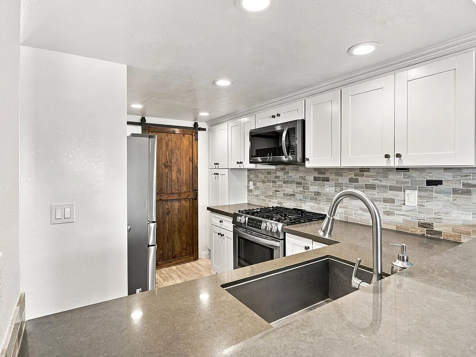 880 N Winchester Blvd #205