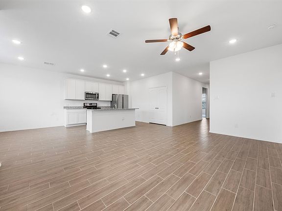 3rd image of 25814 Northpark Pine Dr
