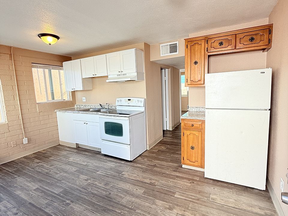 1st image of 2411 S 6th Ave #10617078