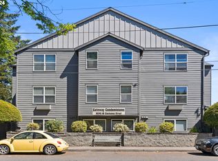 10345 NE Clackamas St APT 16, Portland, OR 97220