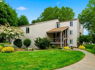10121 SW Trapper Ter, Beaverton, OR 97008