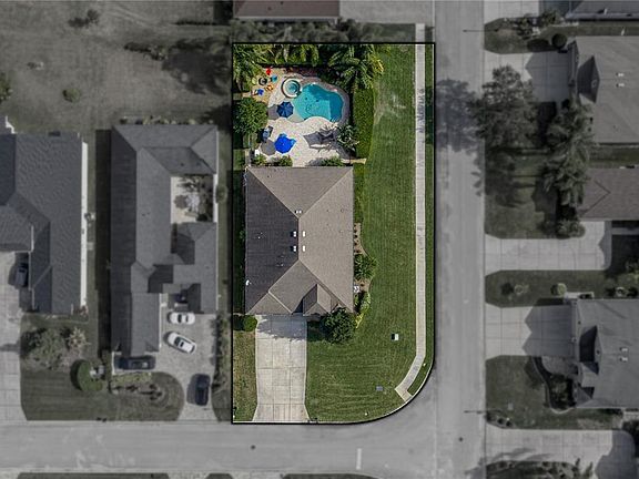 4th image of 13302 Trailing Moss Dr