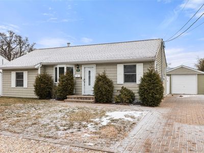 1361 Manatuck Boulevard, Bay Shore, NY, 11706