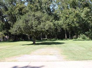 1003 Johnson Rd, Daphne, AL 36526