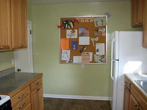 2nd image of 1716 Park Dr