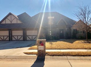 1816 Red Prairie Dr, Edmond, OK 73025