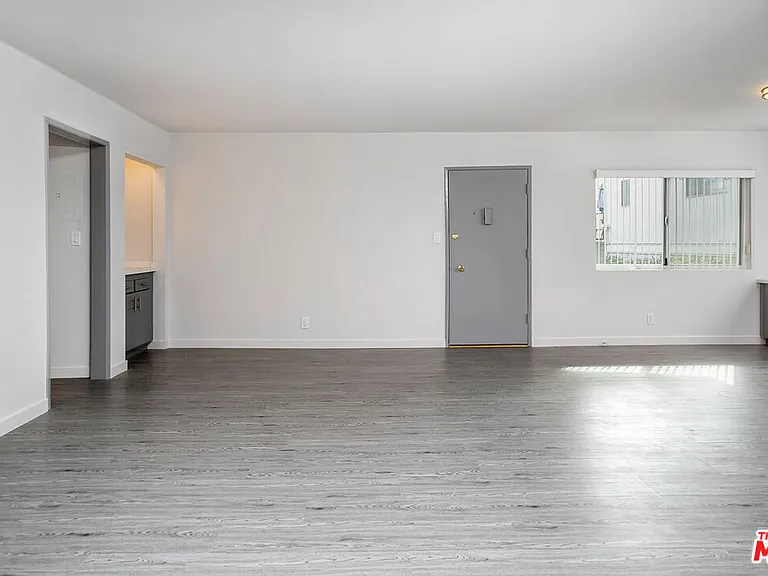 450 S Los Robles Ave #3 — Photo 5