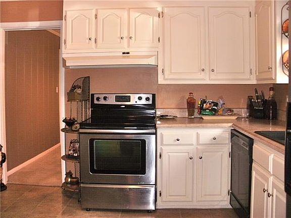 4th image of 212 Wauford Dr