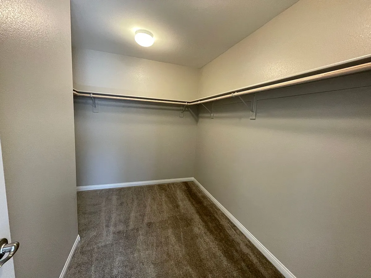 Building Photo - 10021 Silver Comet Ct