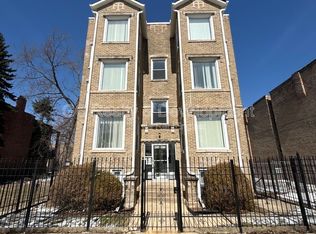 3304 W Fulton Blvd #B, Chicago, IL 60624