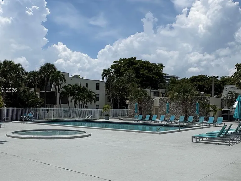 20200 W Country Club Dr #Penthouse 16 — Photo 35