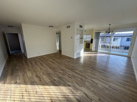 3rd image of 915 N Stoneman Ave APT 12