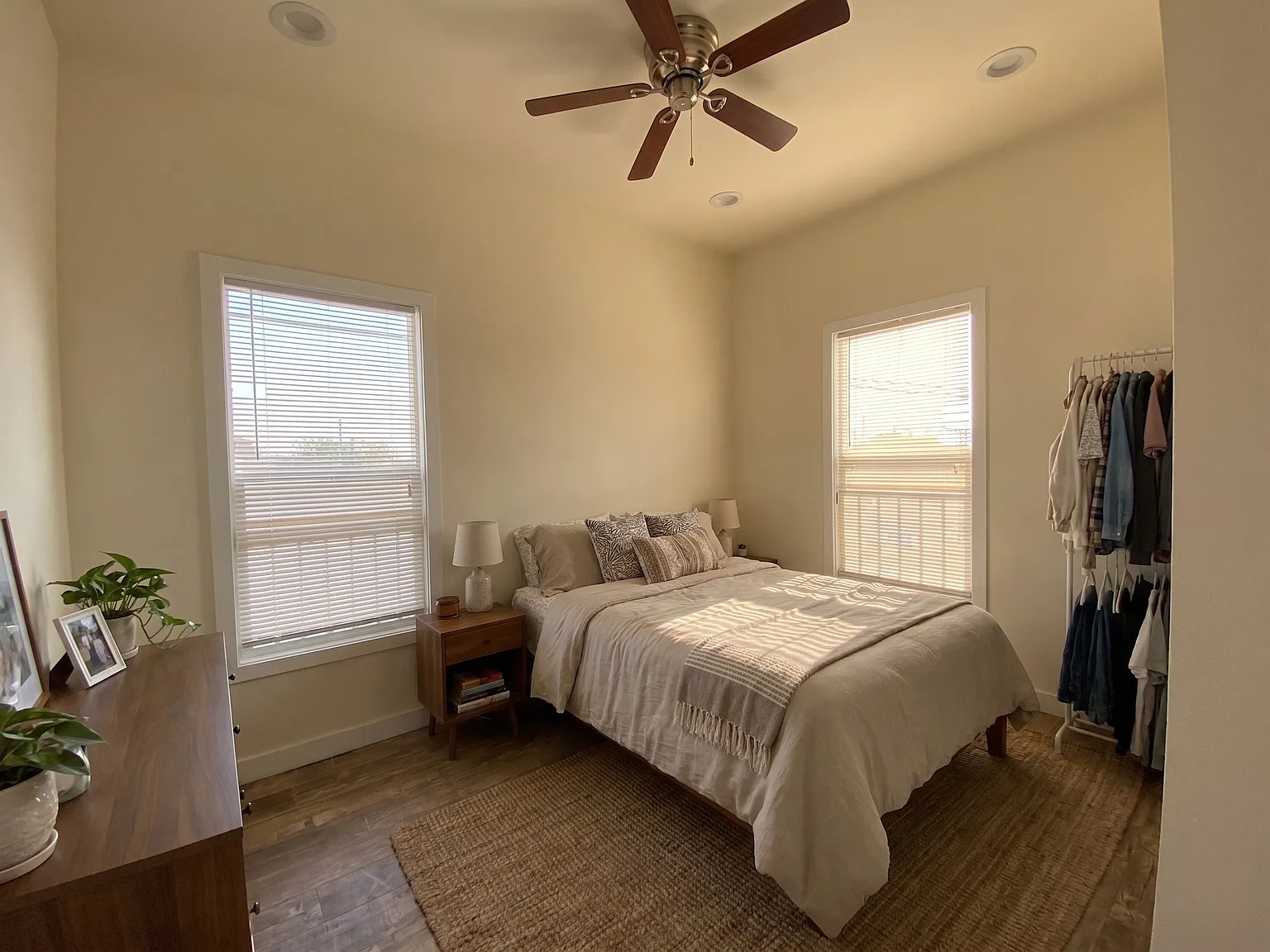 2 bed, $2,200 — Photo 4