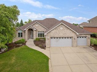 8631 Cullen Dr, Frankfort, IL 60423