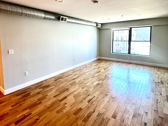 4th image of 26 Portland St #230