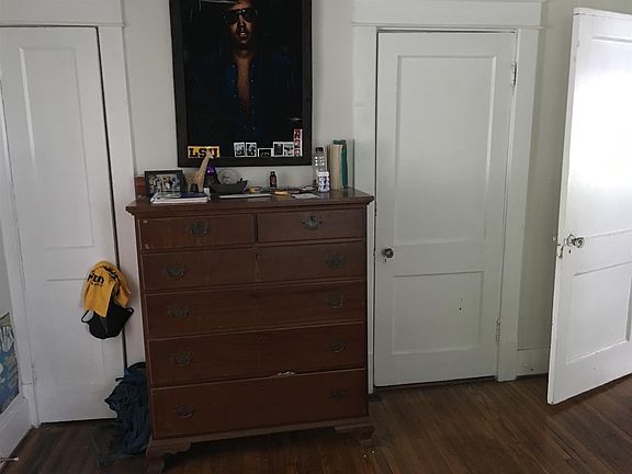 4th image of 1714 Ashwood Ave