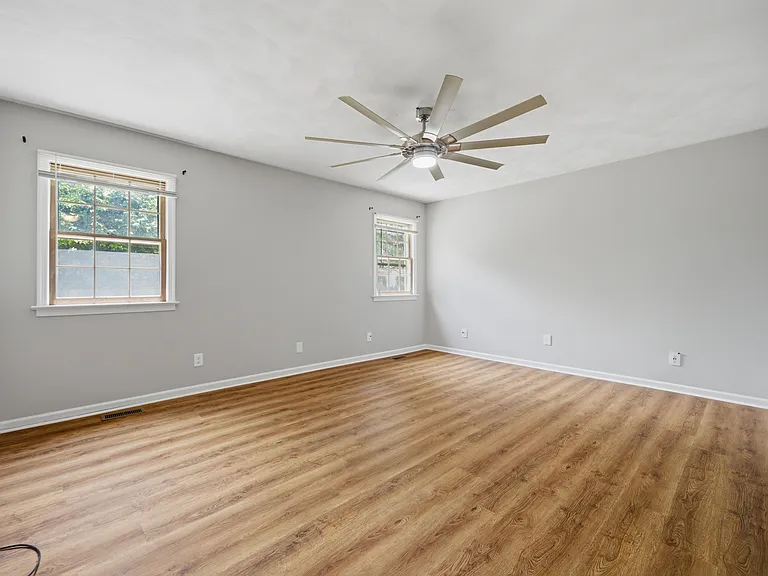 1441 Bayberry Pl — Photo 6