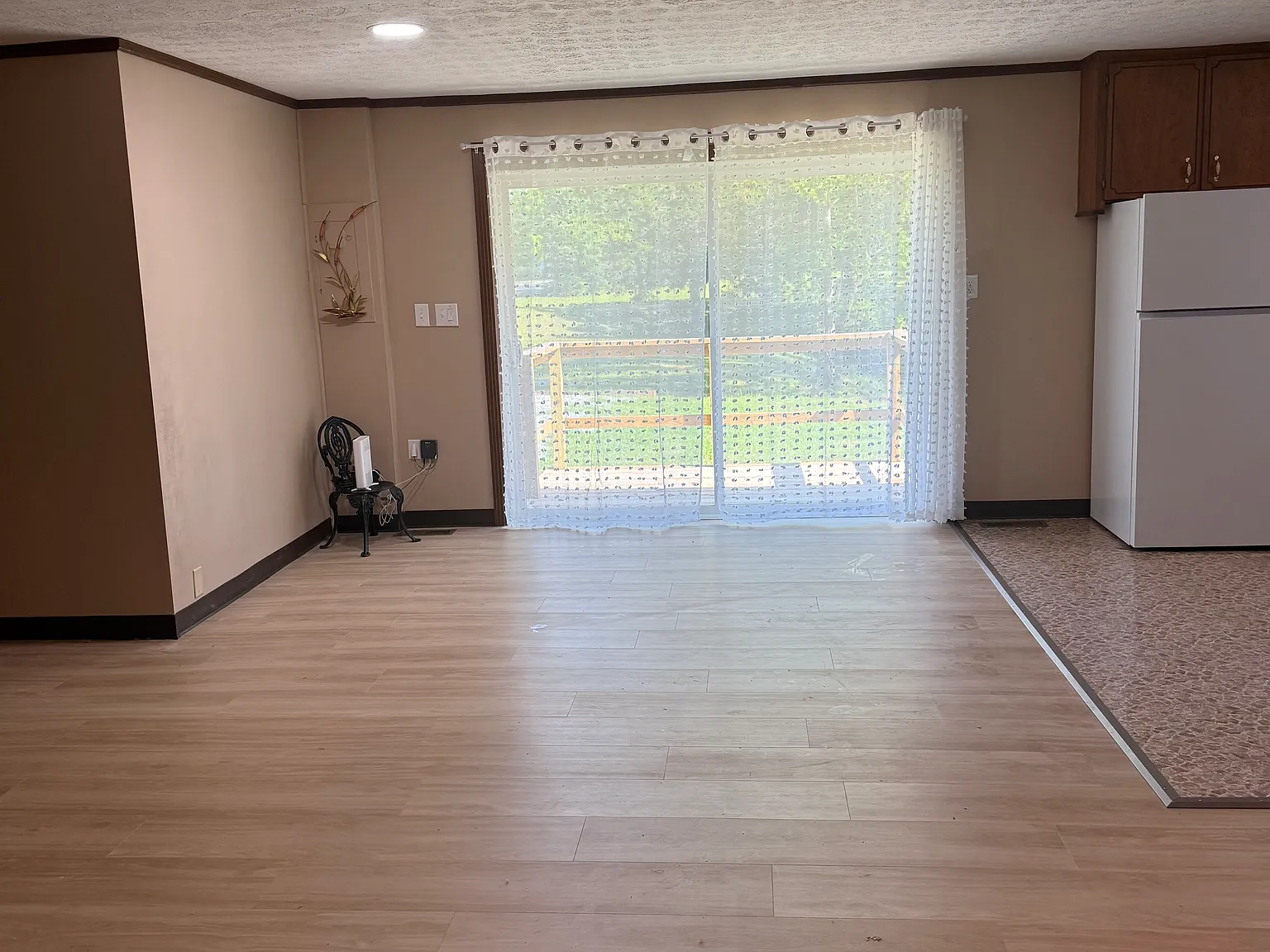 Studio, 1000 sqft, $800 — Photo 4
