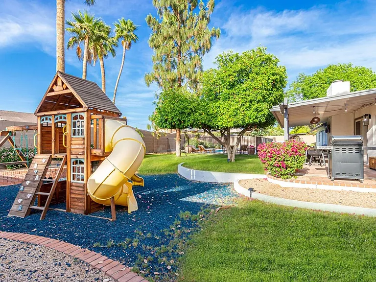 5902 E Corrine Dr #ID1558626P — Photo 17