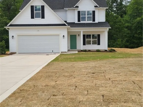 330 Caldwell St, Spring Lake, NC 28390