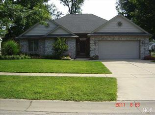 6760 Hartland Rd, Temperance, MI 48182