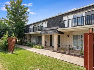 11238 195th St #D, Mokena, IL 60448