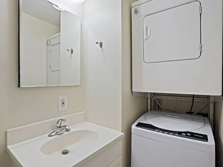 2008 16th St NW #101 — Photo 20