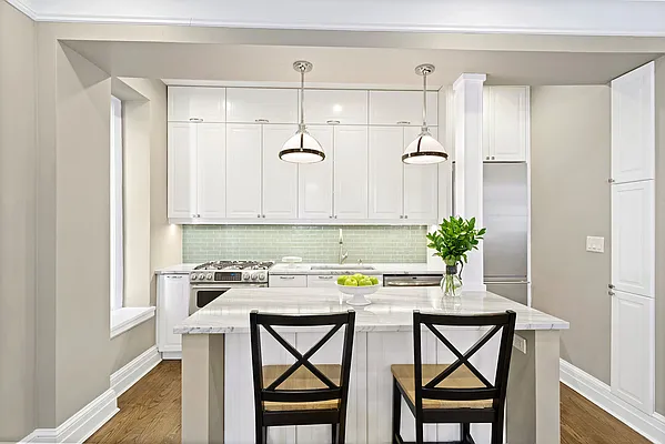 Sold by Compass | media 9