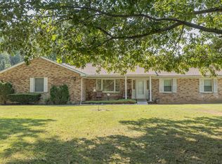 1921 Indian Mounds Blvd, Evansville, IN 47715