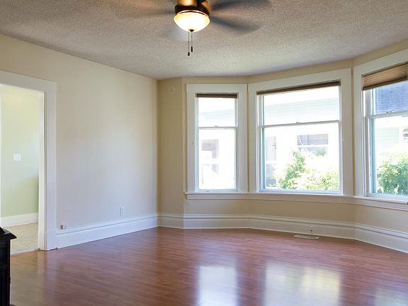 Dining room with bay window