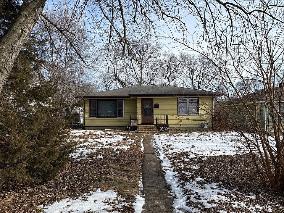 1st image of 3043 Latham St