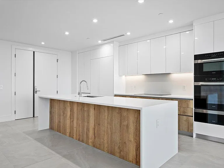 220 Lake Shore Dr #1706 — Photo 4
