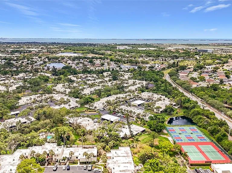 434 Palm Tree Dr #434 — Photo 40