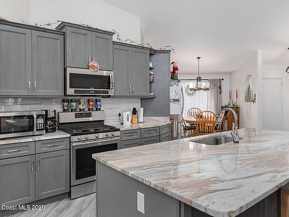 2nd image of 1225 Ambra Dr