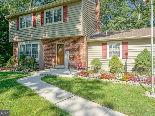 11 Margarete Dr, Pittsgrove, NJ 08318