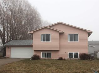 206 N Chris St, Worthing, SD 57077