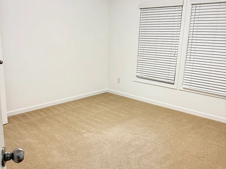 3901 Portland Trail Dr — Photo 28