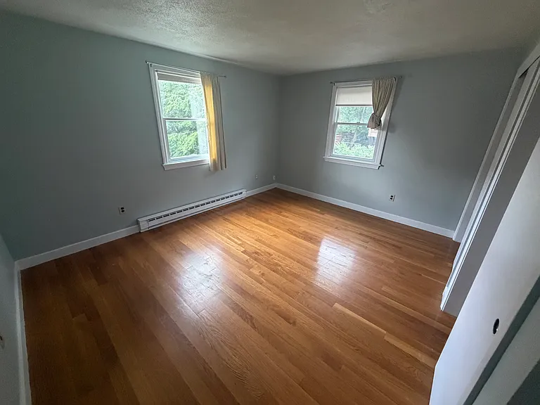 90 Sylvia St #2 — Photo 16