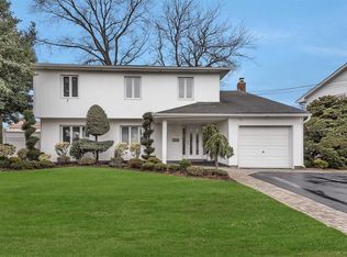 2508 Riviera Ln, Bellmore, NY 11710