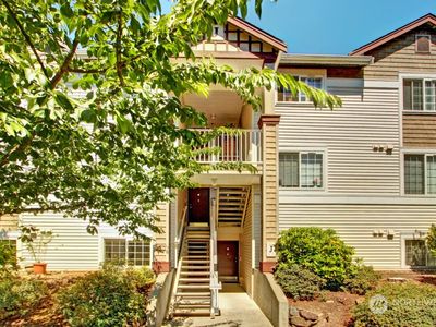 25235 SE Klahanie Boulevard #J-101, Sammamish, WA, 98029