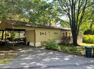 412 Getter Ln, Stroudsburg, PA 18360